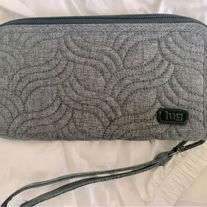 Lug splits xl wallet in heather gray